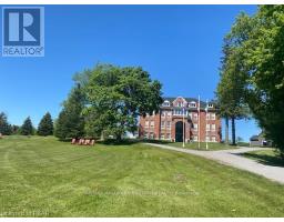 #203 -1354 YOUNG'S POINT RD, smith-ennismore-lakefield, Ontario