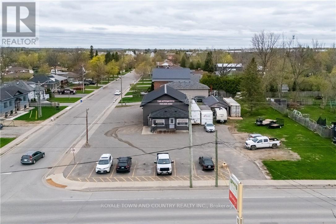 118 QUEEN STREET N, kawartha lakes (lindsay), Ontario