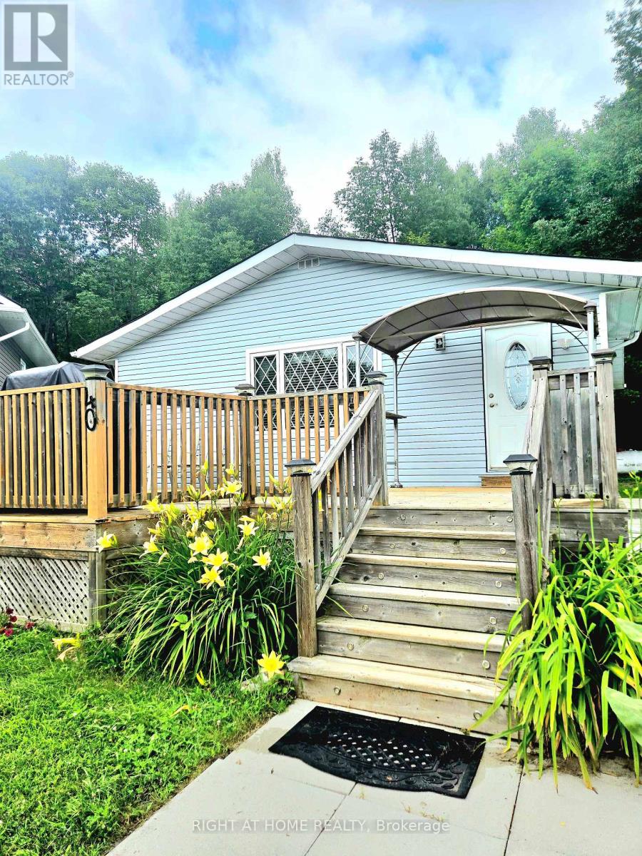 40 - 1043 LOBO DRIVE E, minden hills, Ontario