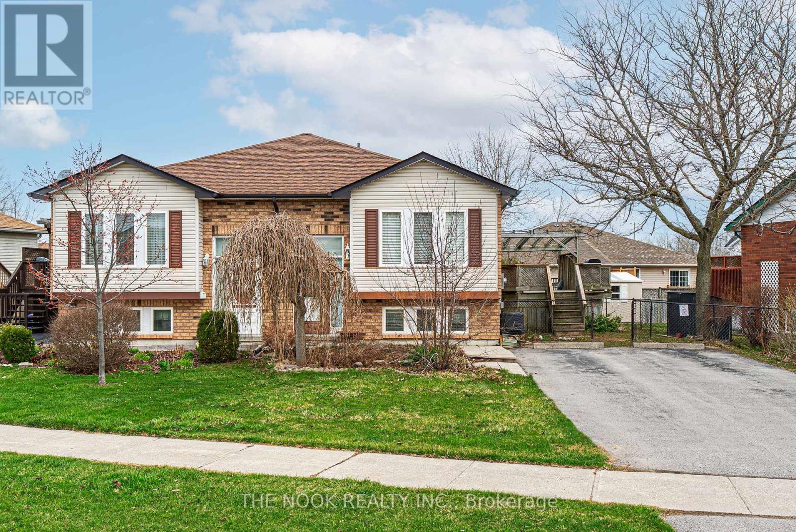 16 COTTINGHAM CRESCENT, kawartha lakes (lindsay), Ontario