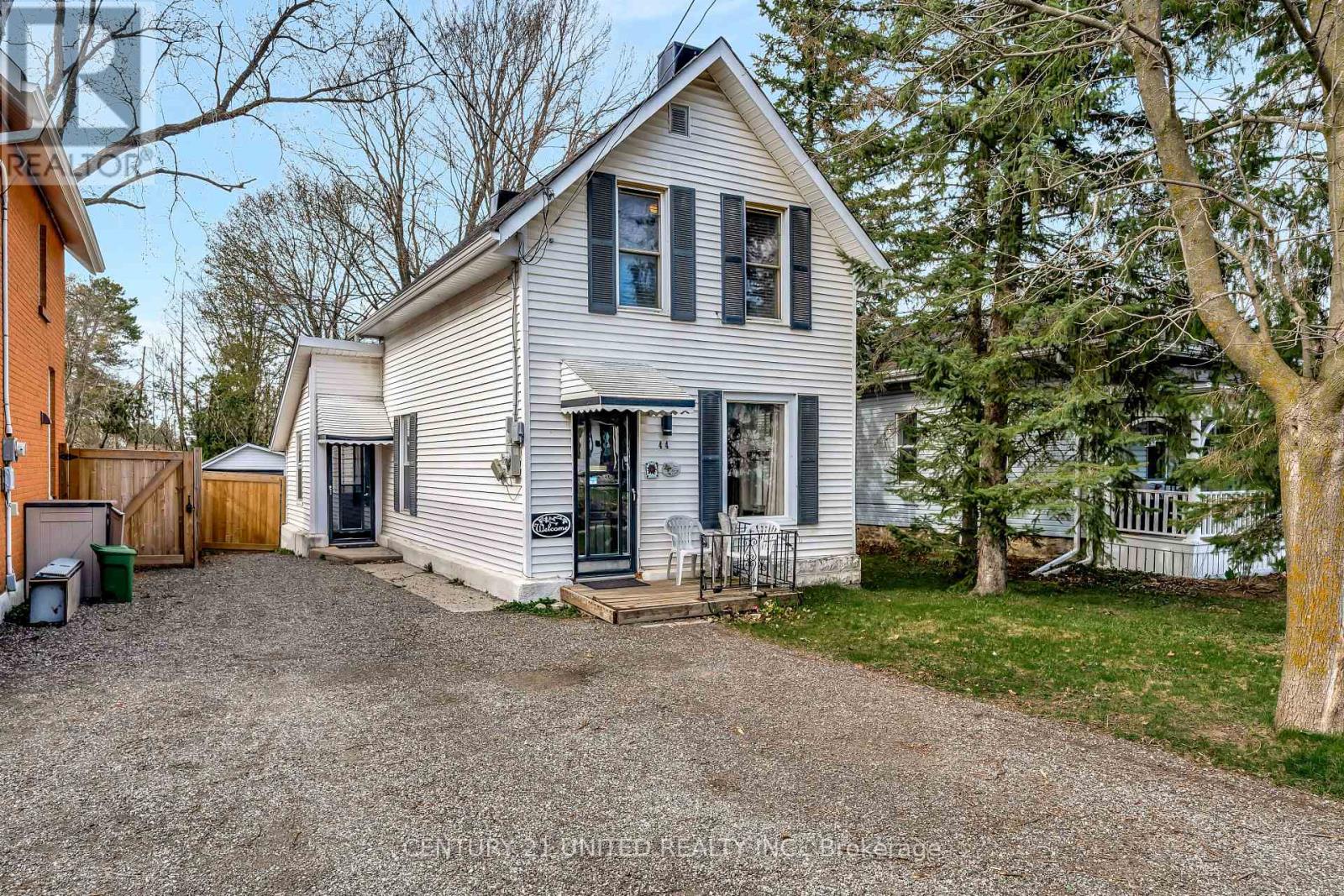 44 ELGIN STREET, kawartha lakes (lindsay), Ontario