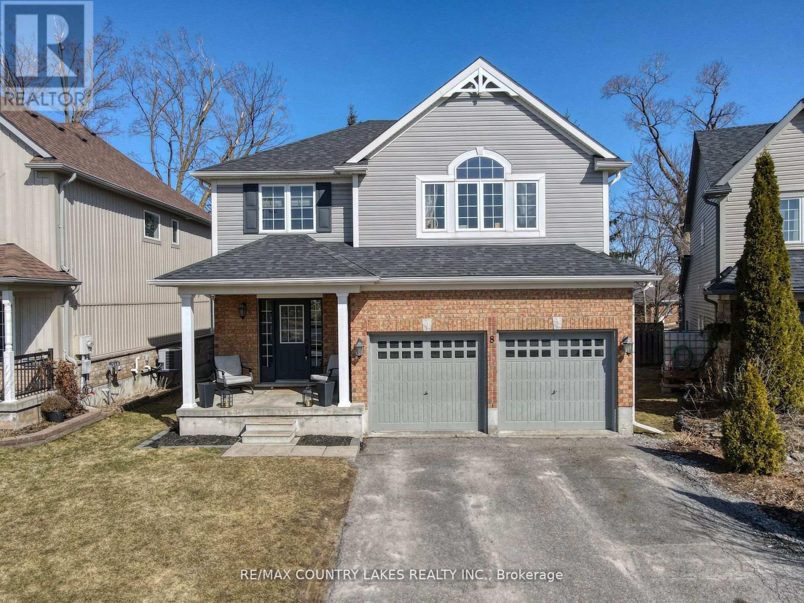 8 FALLINGBROOK CRESCENT, kawartha lakes (lindsay), Ontario