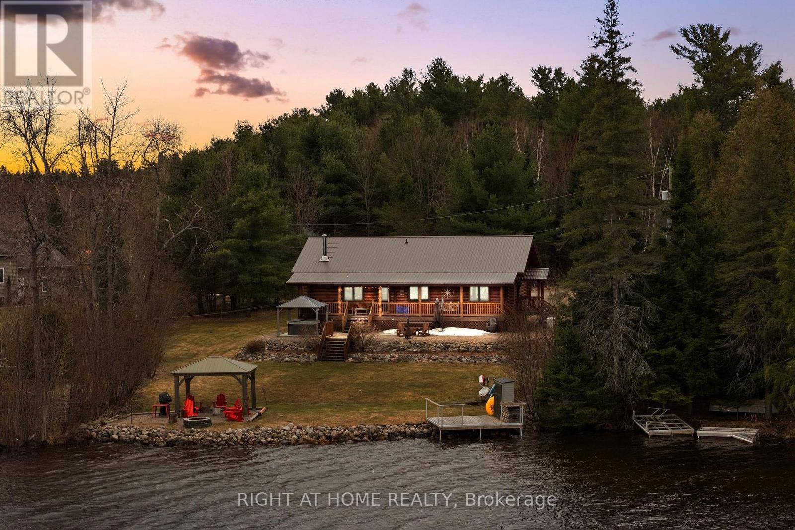 121 MUSKIE LANE, north algona wilberforce, Ontario