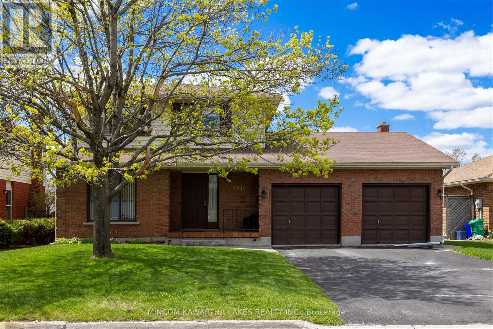 1914 PARKWOOD CIRCLE, peterborough west (north), Ontario