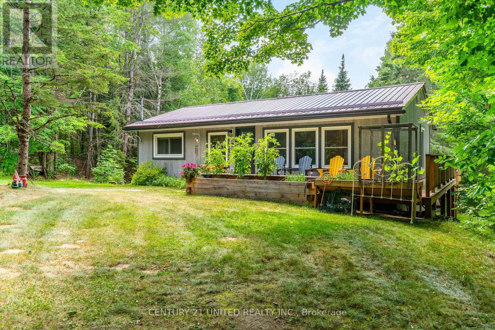 1001 ENGLISH CIRCLE, highlands east (glamorgan), Ontario