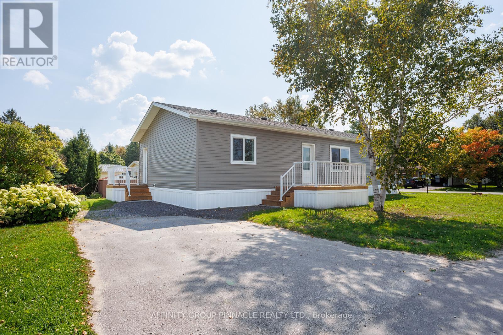 16 PARK STREET, kawartha lakes (lindsay), Ontario