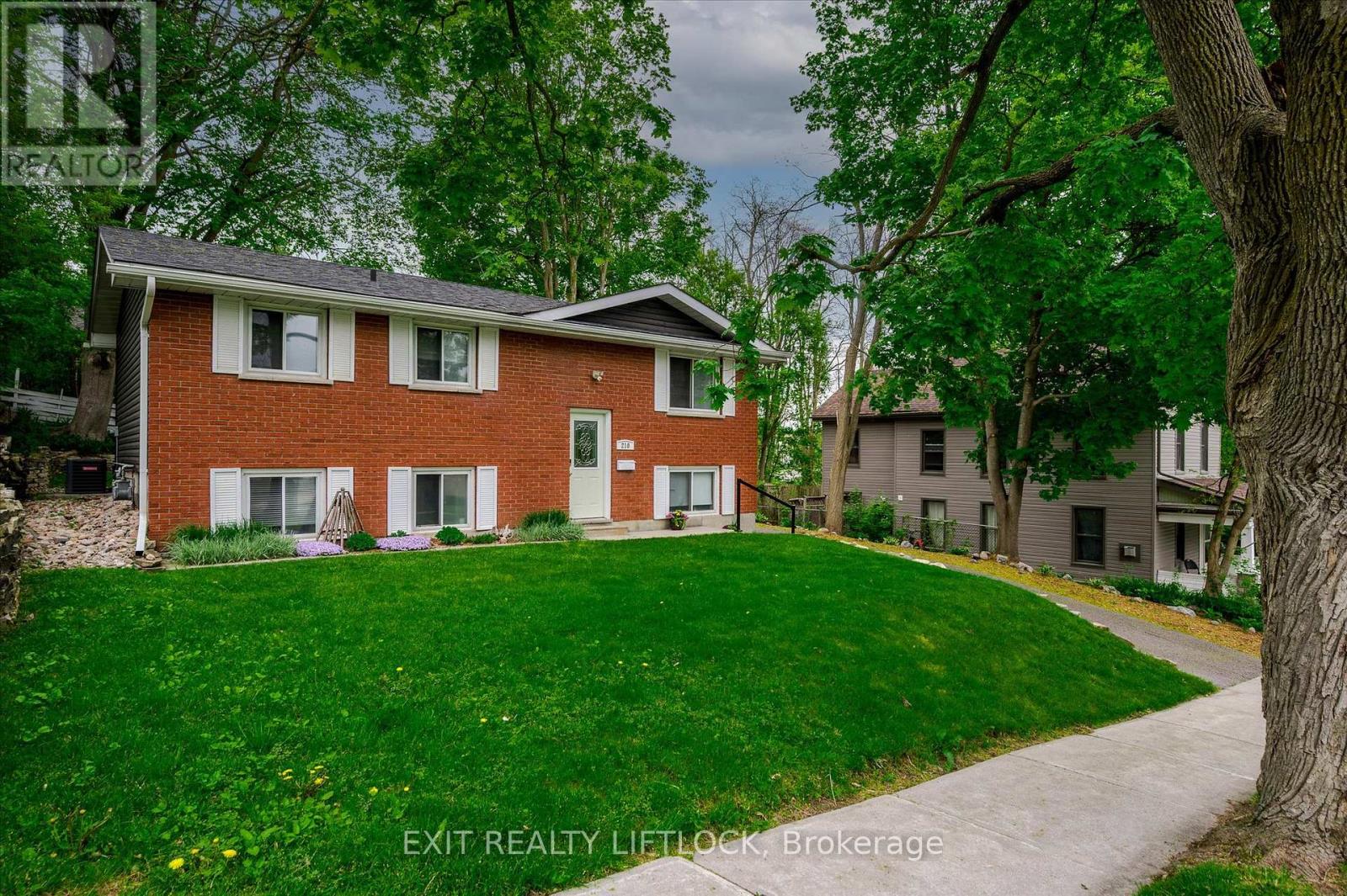 210 ANTRIM STREET, peterborough central (north), Ontario