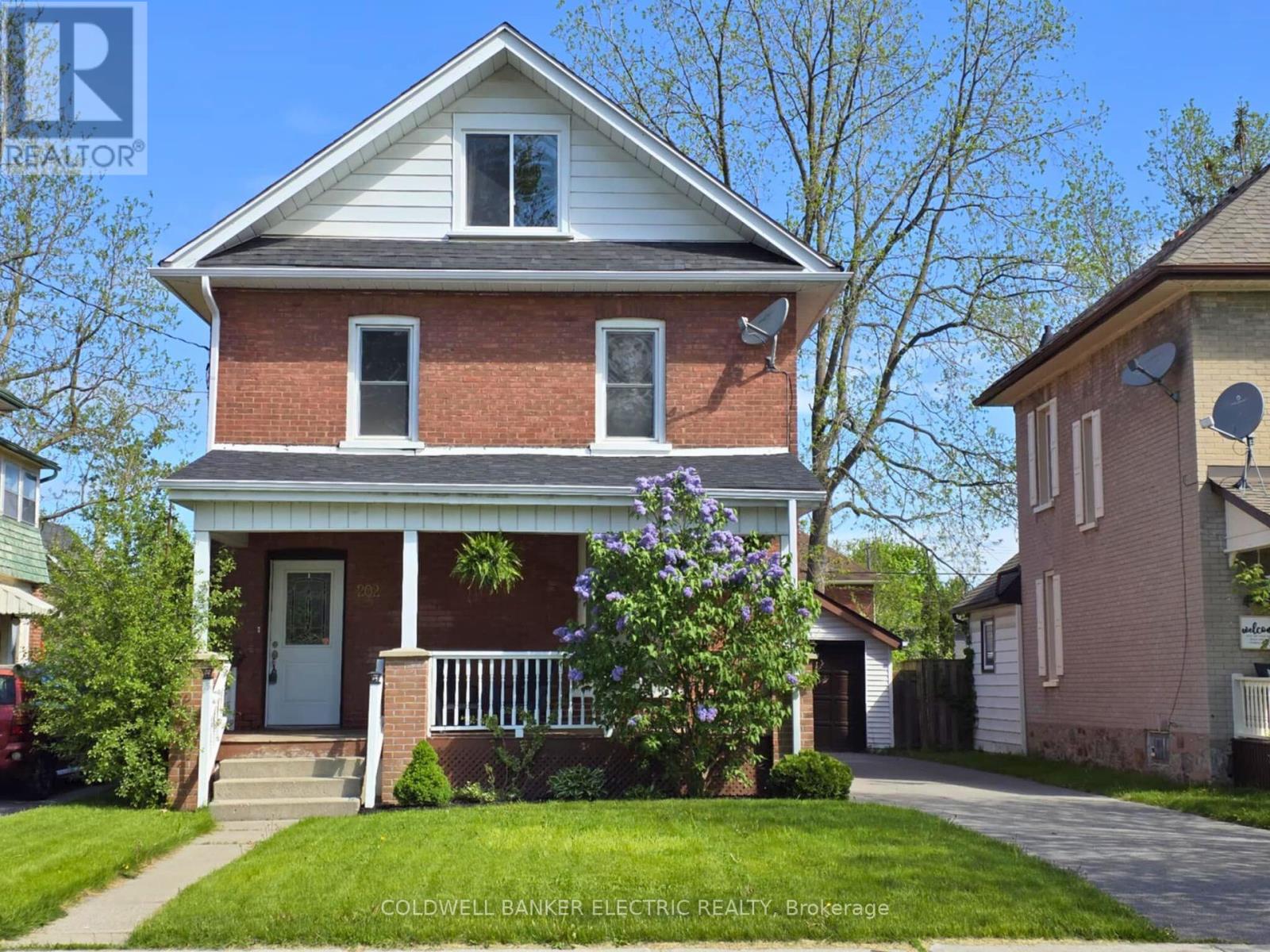 202 BRAIDWOOD AVENUE, peterborough south (west), Ontario