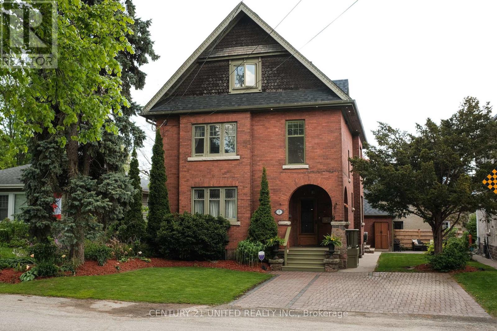 7 ENGLEBURN PLACE, peterborough east (central), Ontario