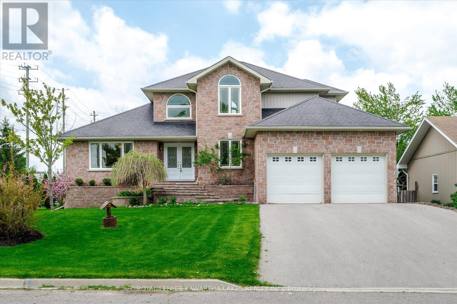 1 WILLIAM BOOTH CRESCENT, kawartha lakes (lindsay), Ontario