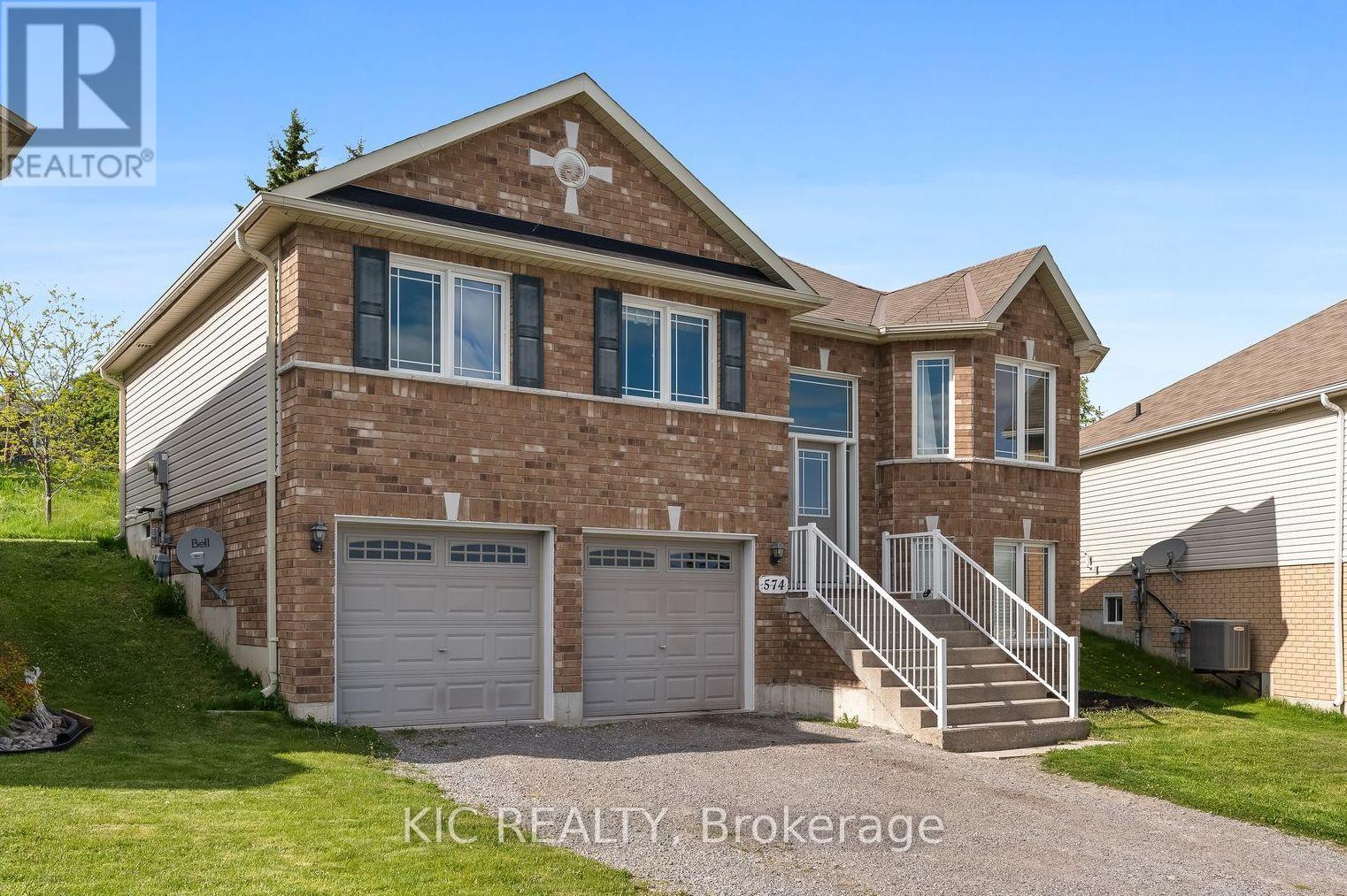 574 CLANCY CRESCENT, peterborough west (south), Ontario