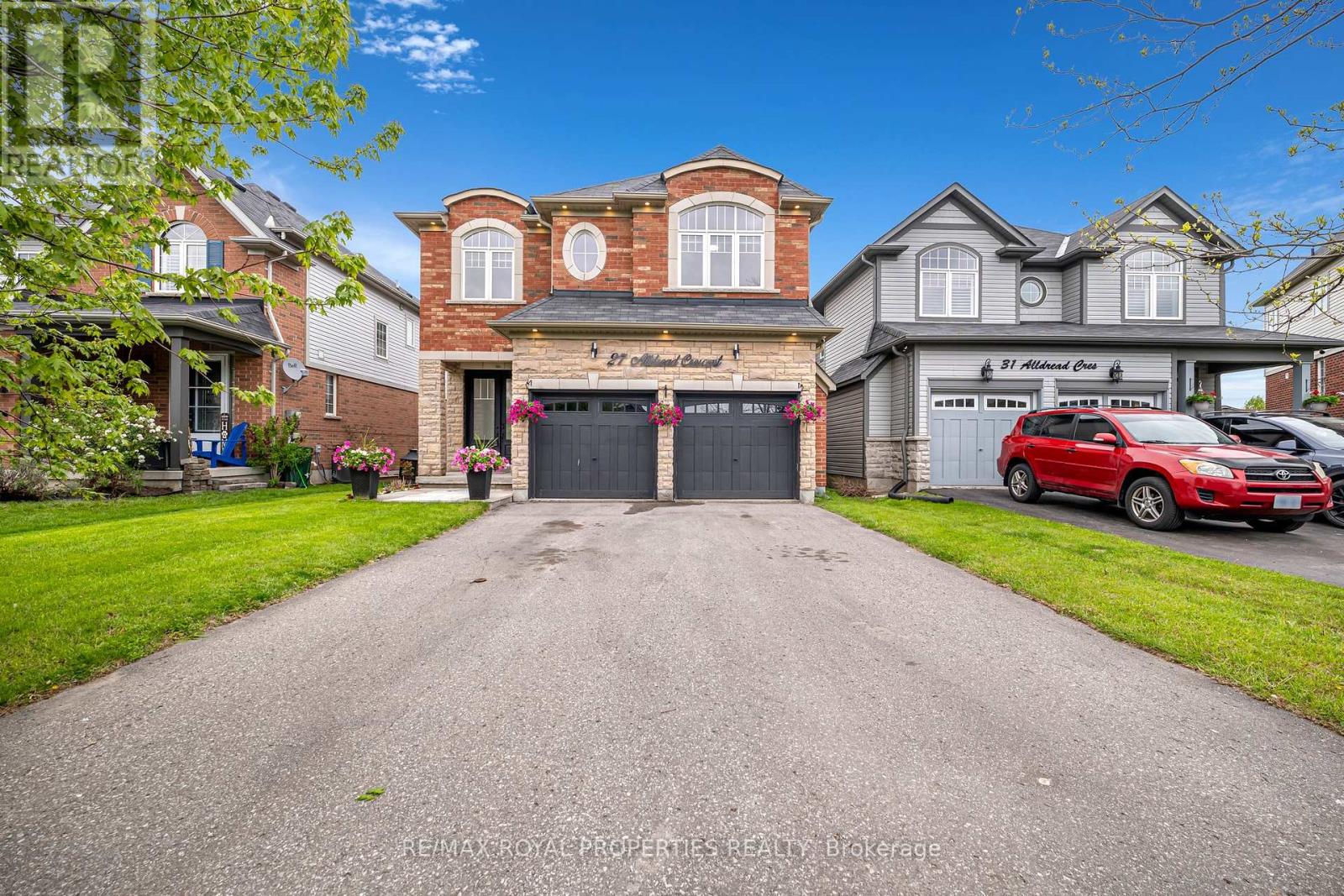27 ALLDREAD CRESCENT, clarington (newcastle), Ontario