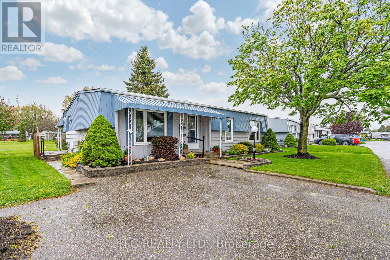 30 THE COVE ROAD, clarington (newcastle), Ontario