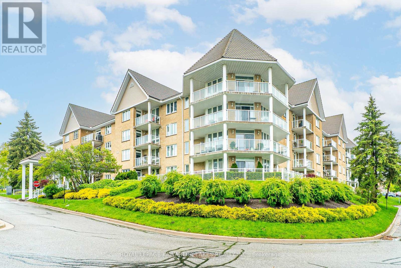203 - 51 RIVERMILL BOULEVARD, kawartha lakes (lindsay), Ontario