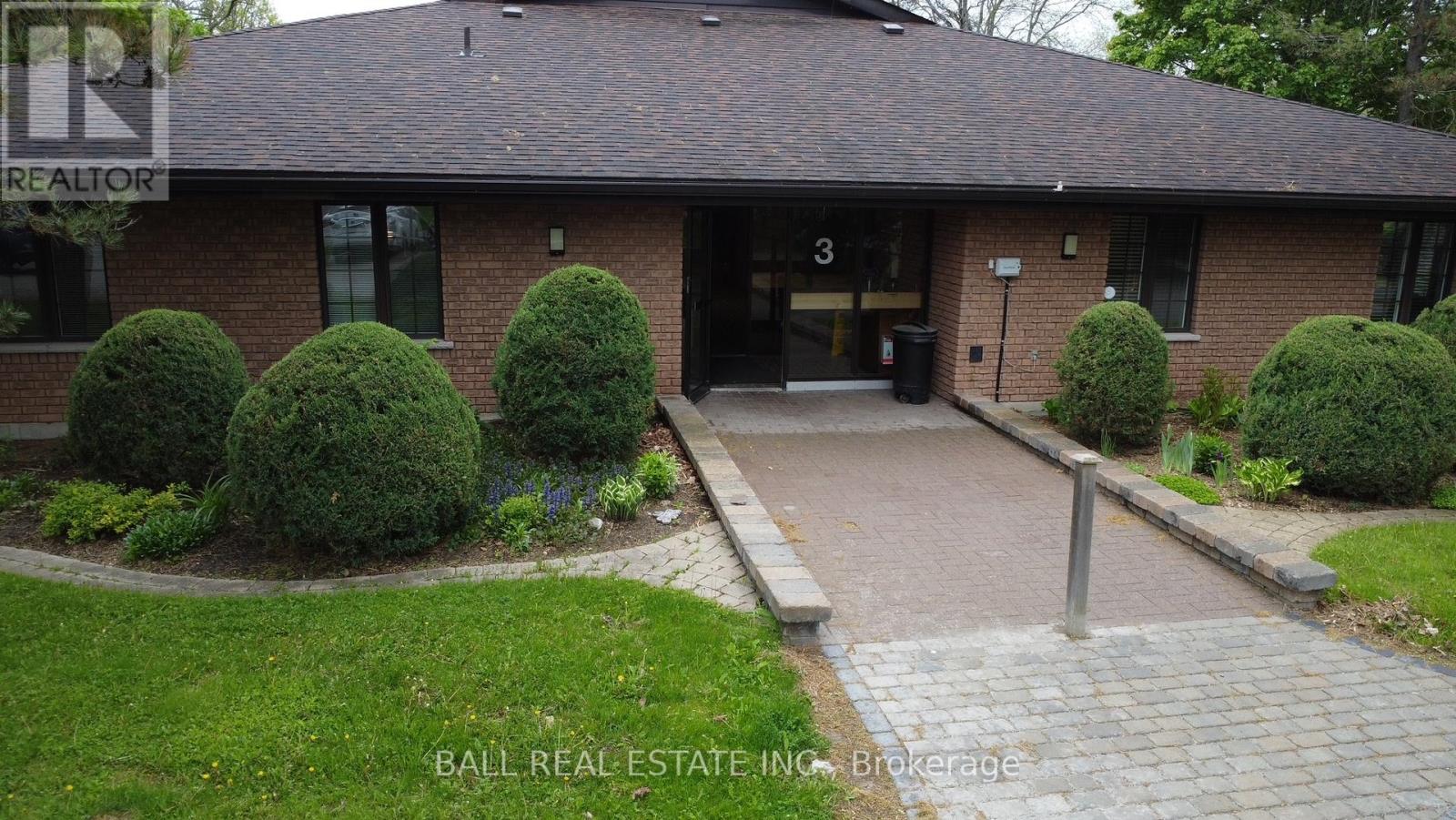 #2 - 3 PADDOCK WOOD, peterborough east (north), Ontario