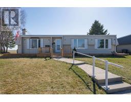 3 BLUFFS ROAD, clarington (bowmanville), Ontario