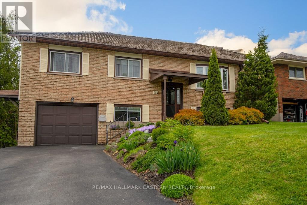 33 ROLLISTON STREET, smith-ennismore-lakefield (lakefield), Ontario