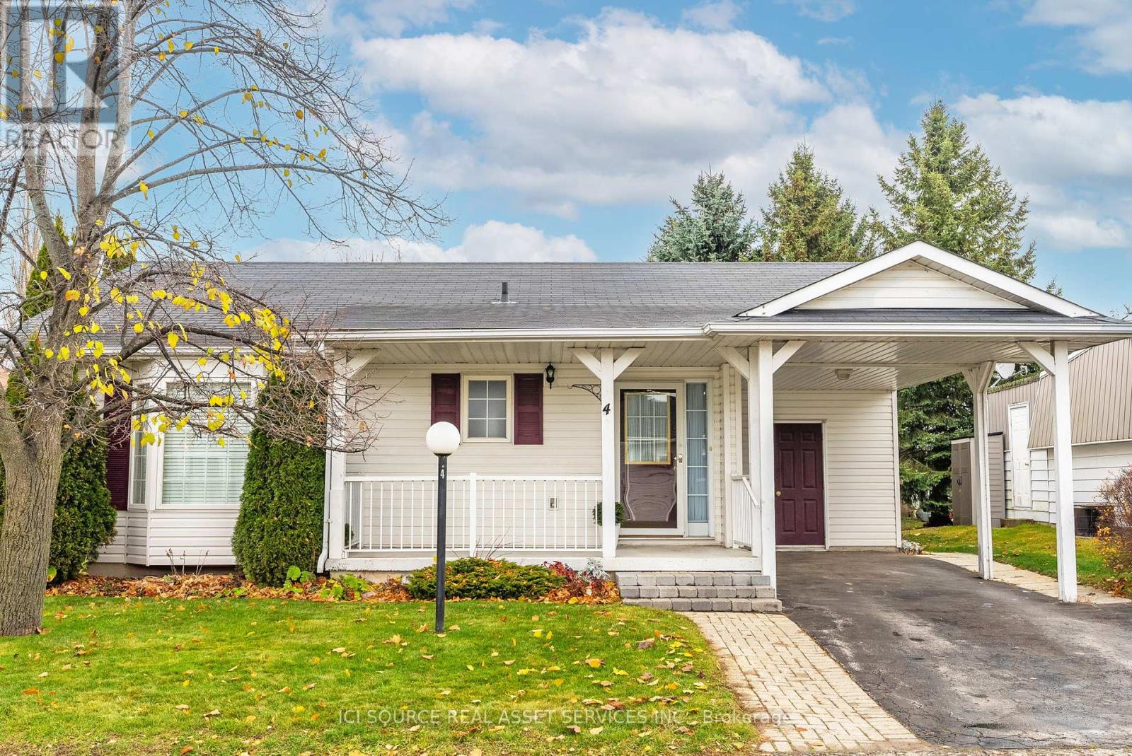 4 ALGONQUIN TRAIL, clarington (bowmanville), Ontario