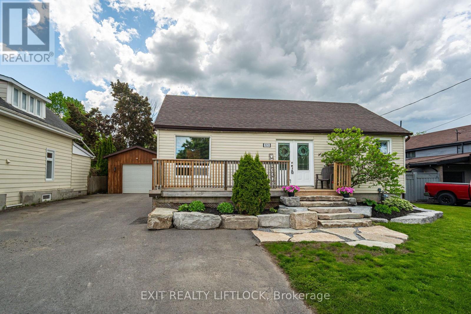 925 FORD STREET, peterborough central (south), Ontario