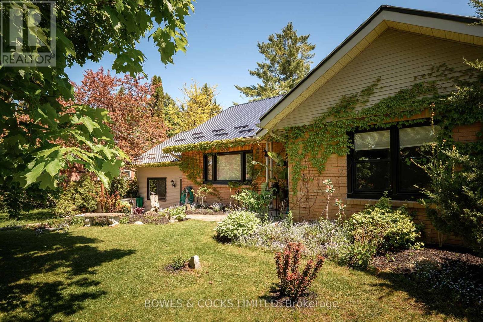 238 ROGERS STREET, peterborough east (central), Ontario