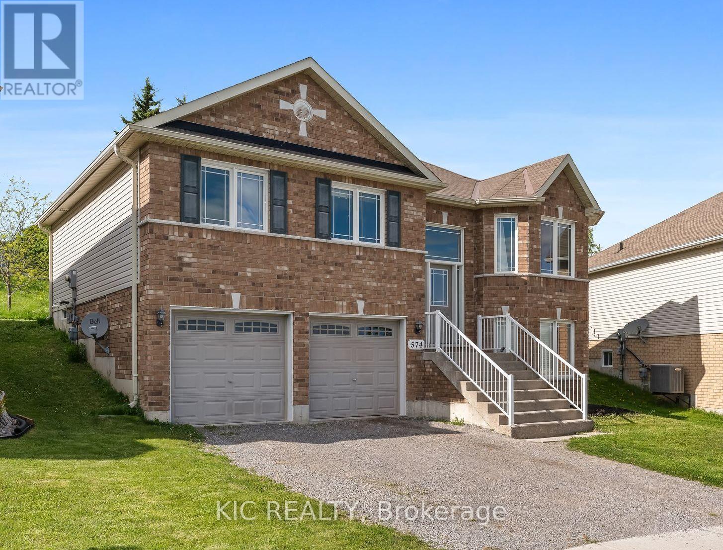 574 CLANCY CRESCENT, peterborough west (south), Ontario