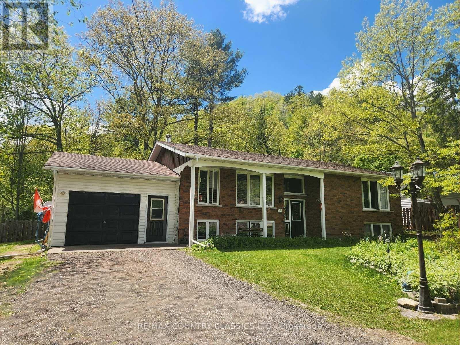 351 CHEMAUSHGON ROAD, bancroft (bancroft ward), Ontario
