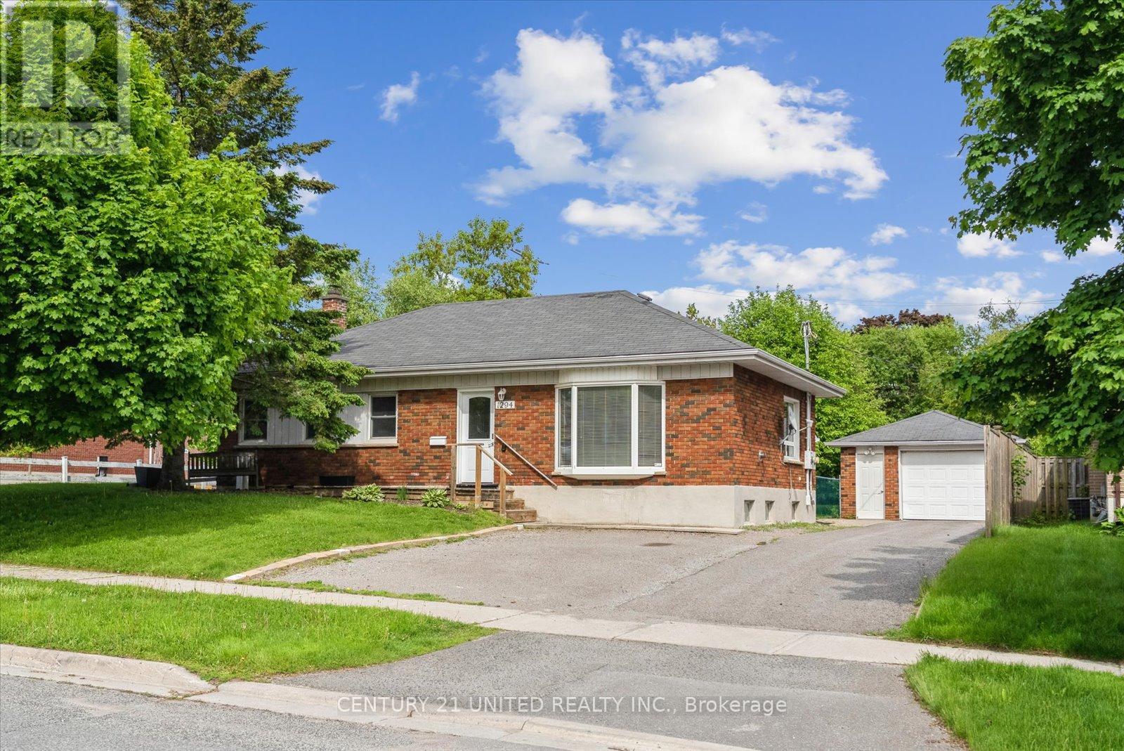1294 VICTORY DRIVE, peterborough central (old west end), Ontario