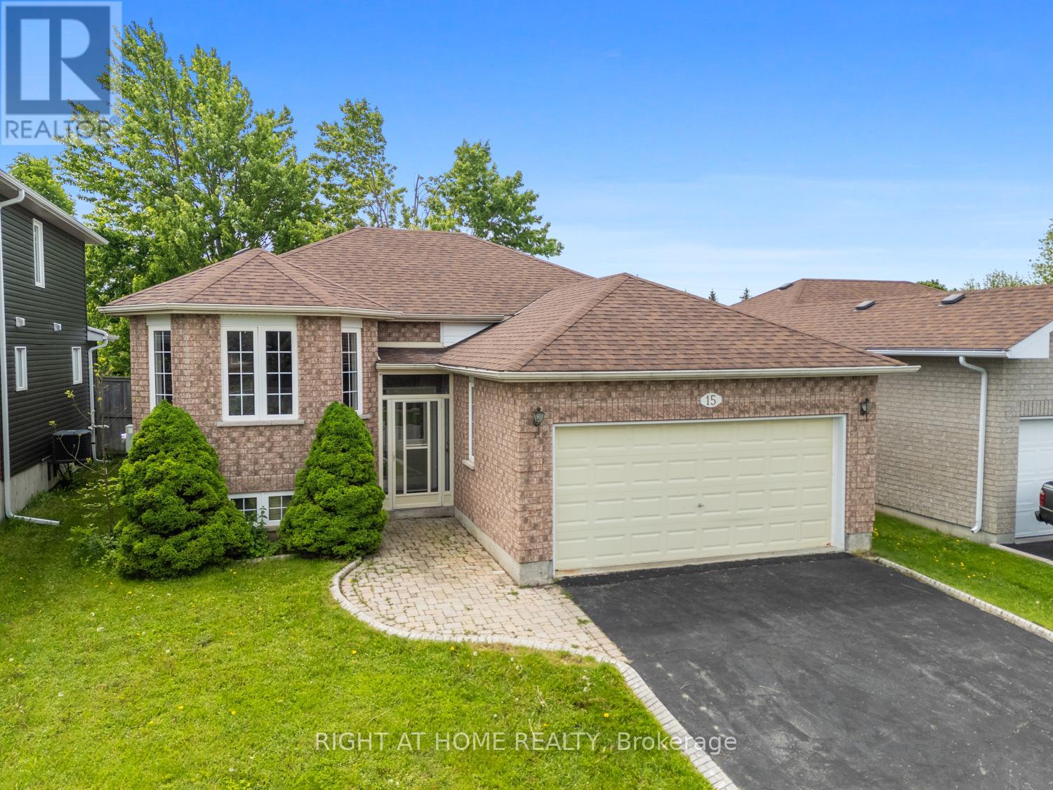 15 MIDLAND DRIVE, kawartha lakes (lindsay), Ontario