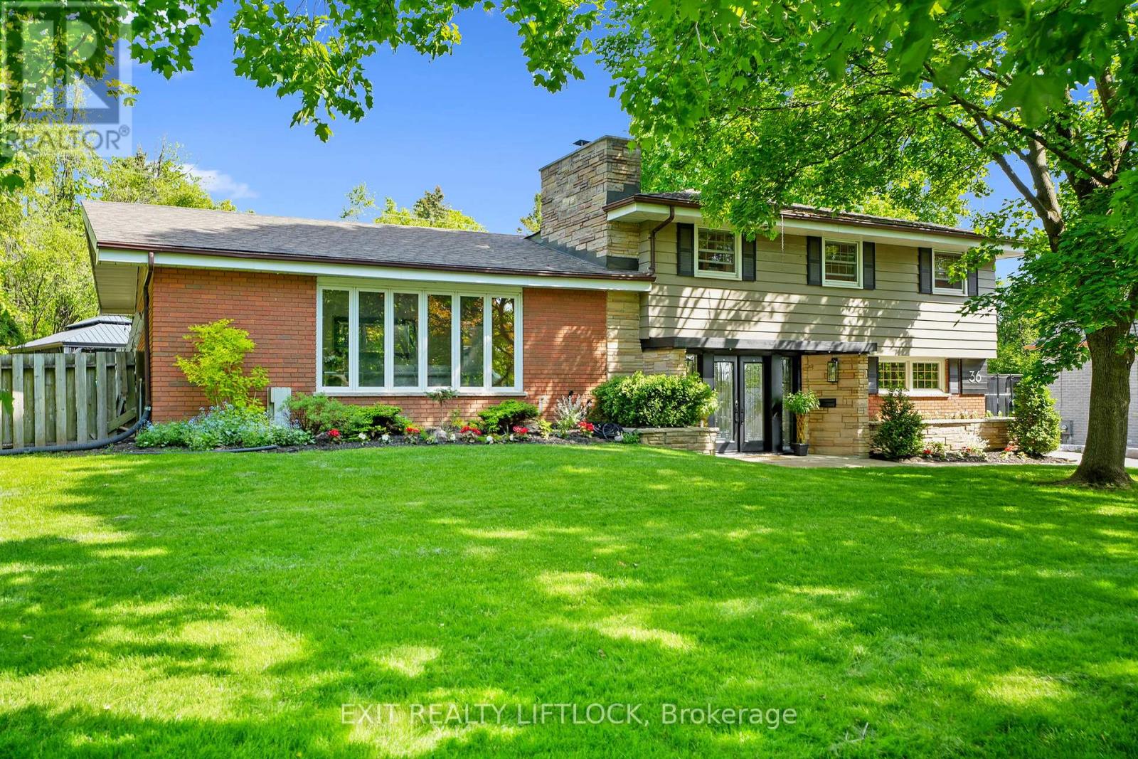 36 WELLER CRESCENT, peterborough west (central), Ontario