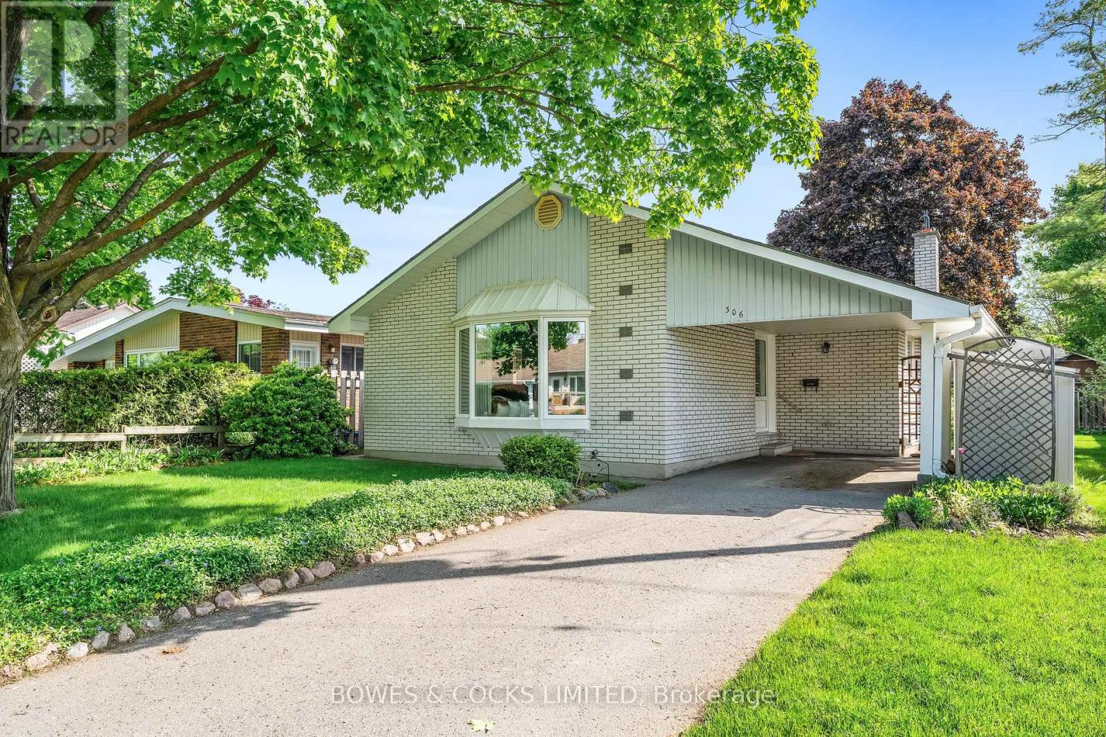 306 LEE STREET, peterborough north (south), Ontario