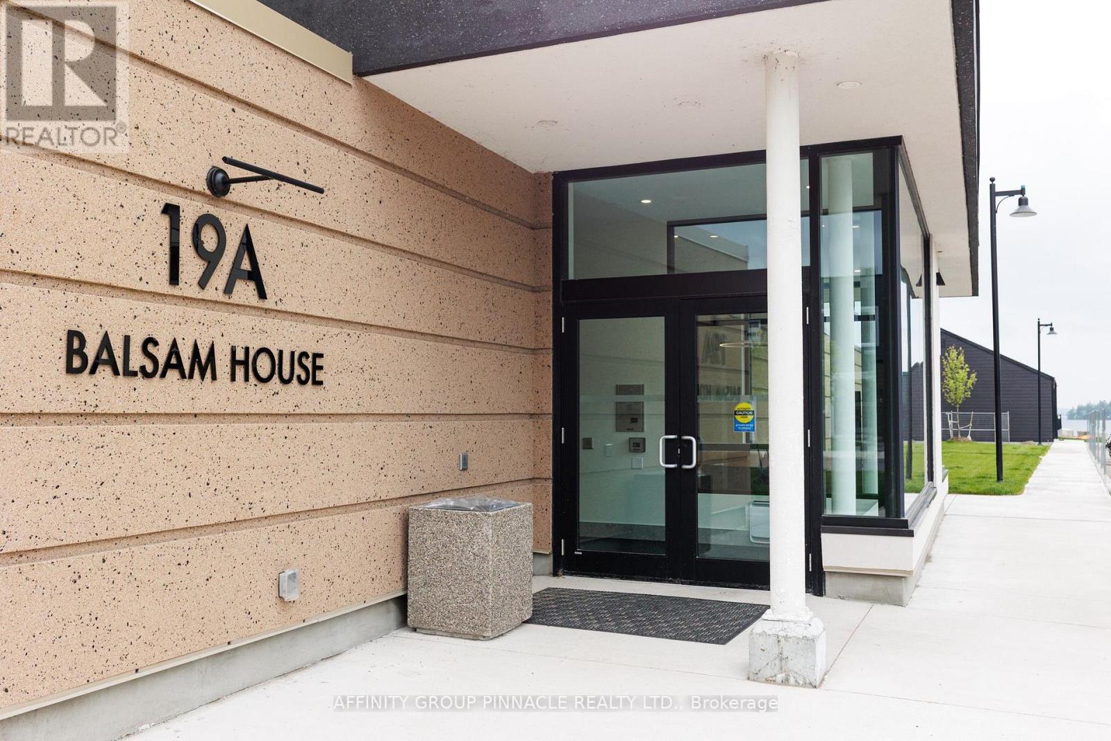 302 - 19A WEST STREET N, kawartha lakes (fenelon falls), Ontario