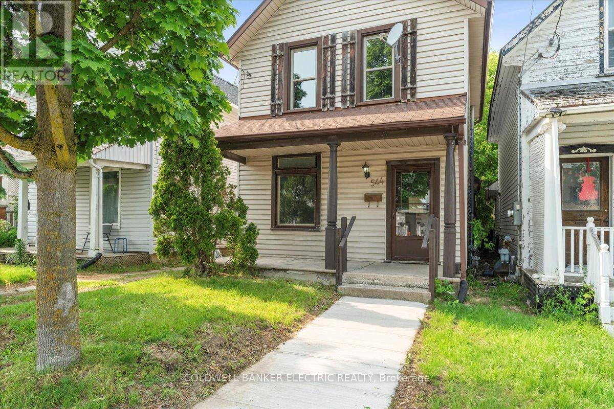 544 CHAMBERLAIN STREET, peterborough central (south), Ontario