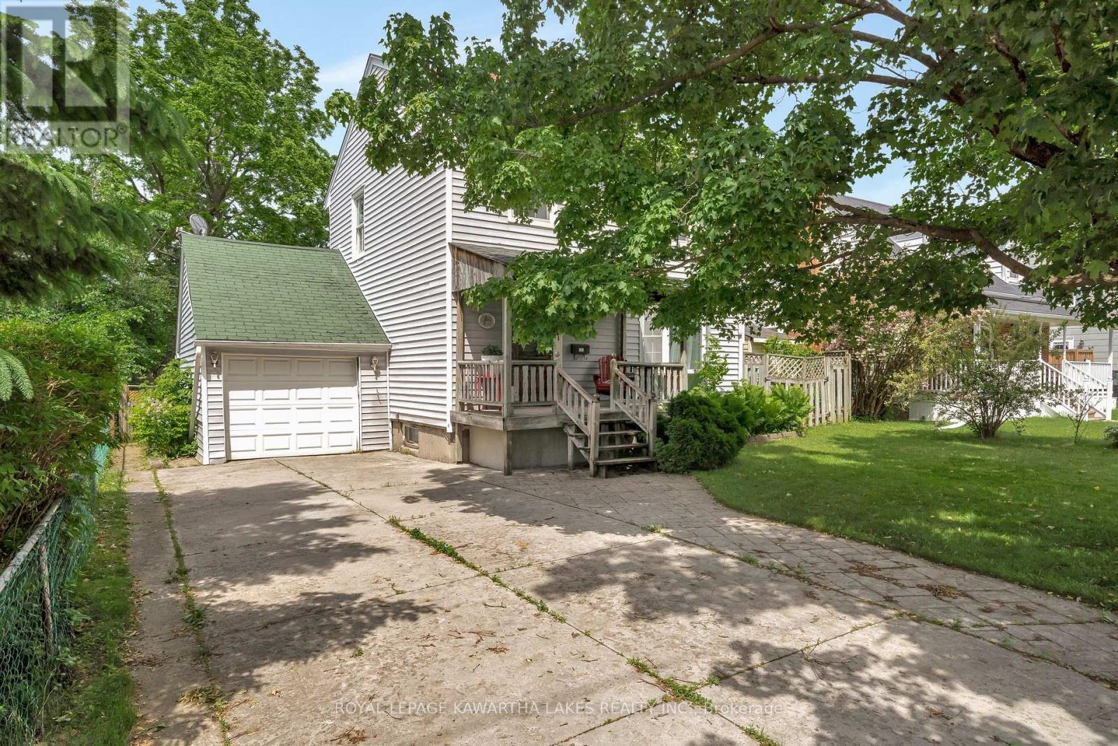 769 CHESTERFIELD AVENUE, peterborough north (south), Ontario