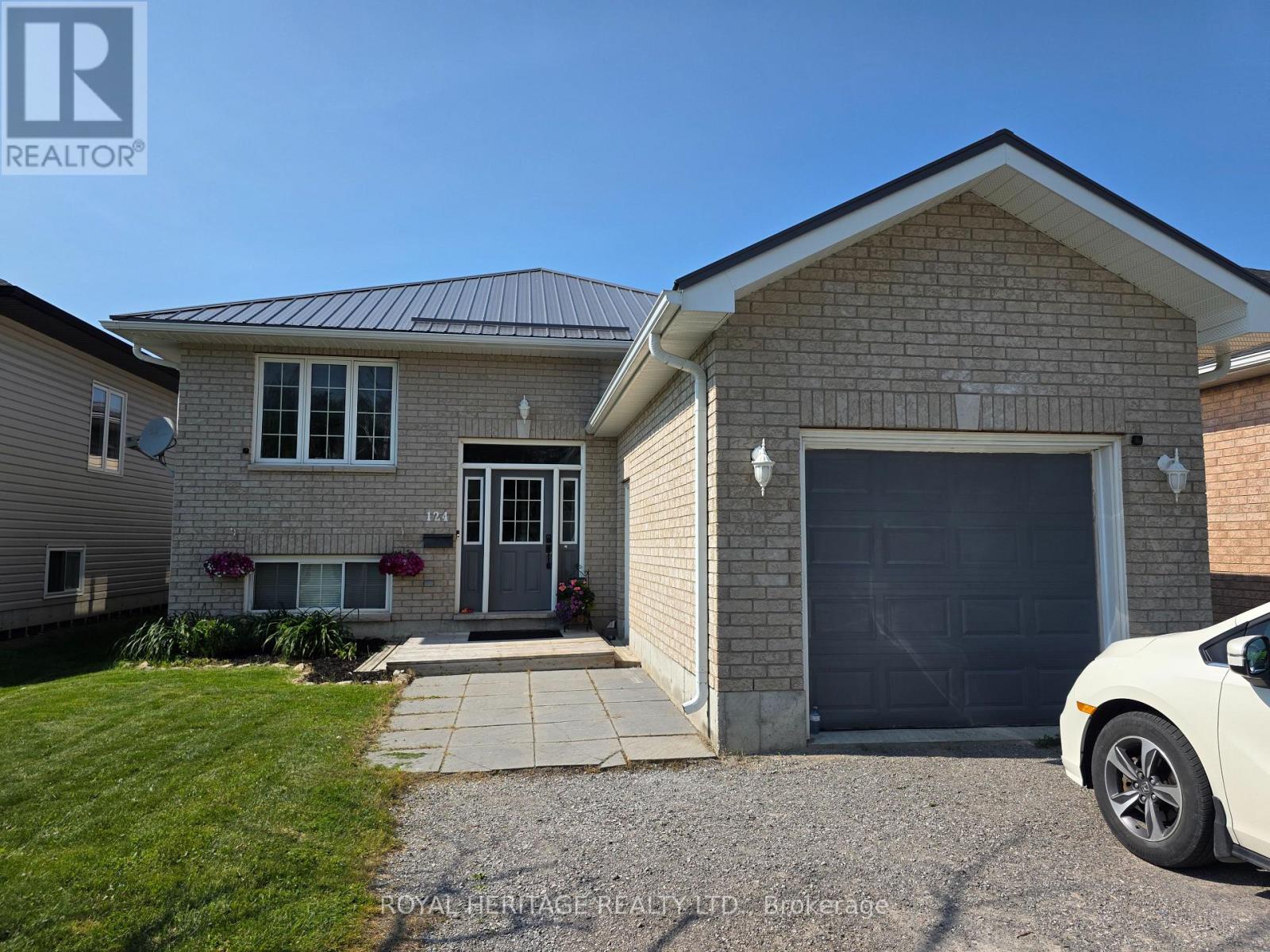 124 MARY STREET W, kawartha lakes (lindsay), Ontario
