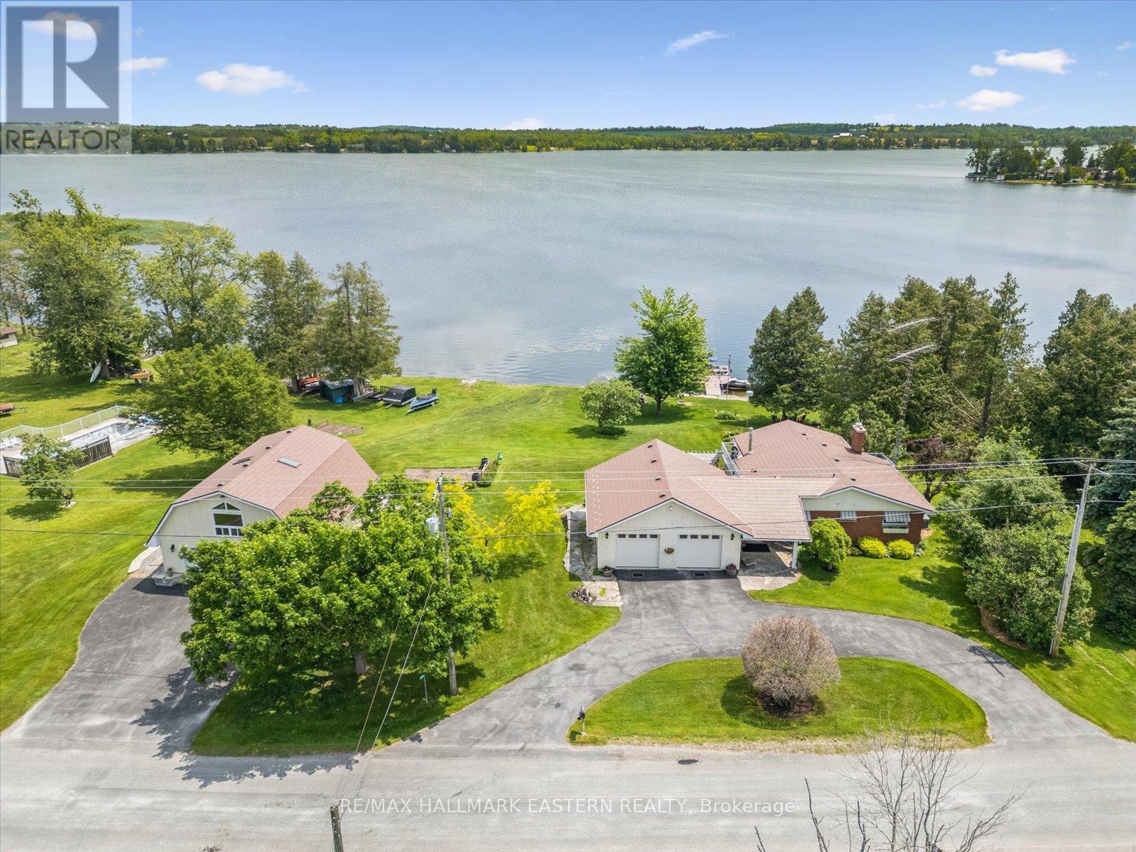 1105 CONNAUGHT DRIVE, selwyn, Ontario