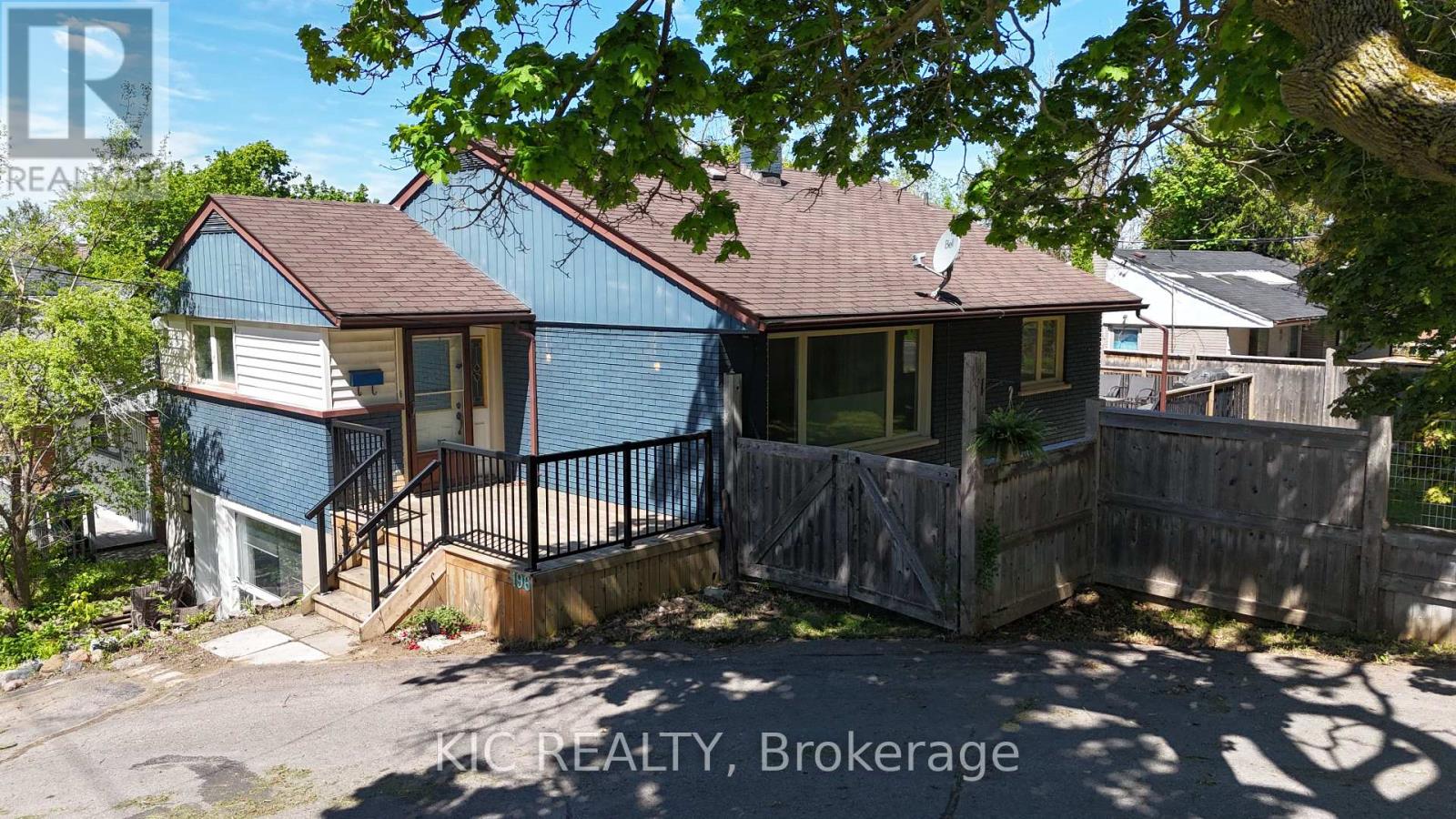 196 HUNTER STREET E, peterborough east (central), Ontario