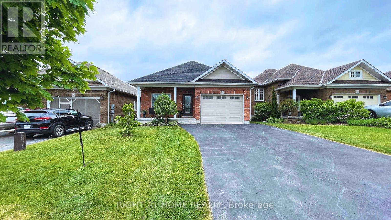 20 HOLTOM STREET, kawartha lakes (lindsay), Ontario