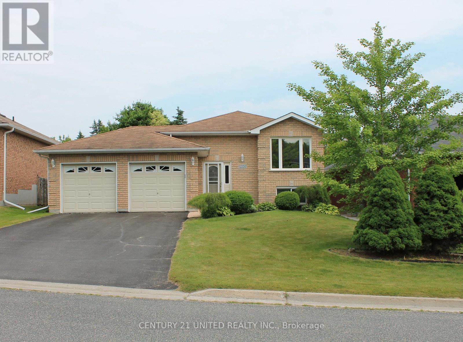 2221 LORRAINE DRIVE, peterborough north (university heights), Ontario