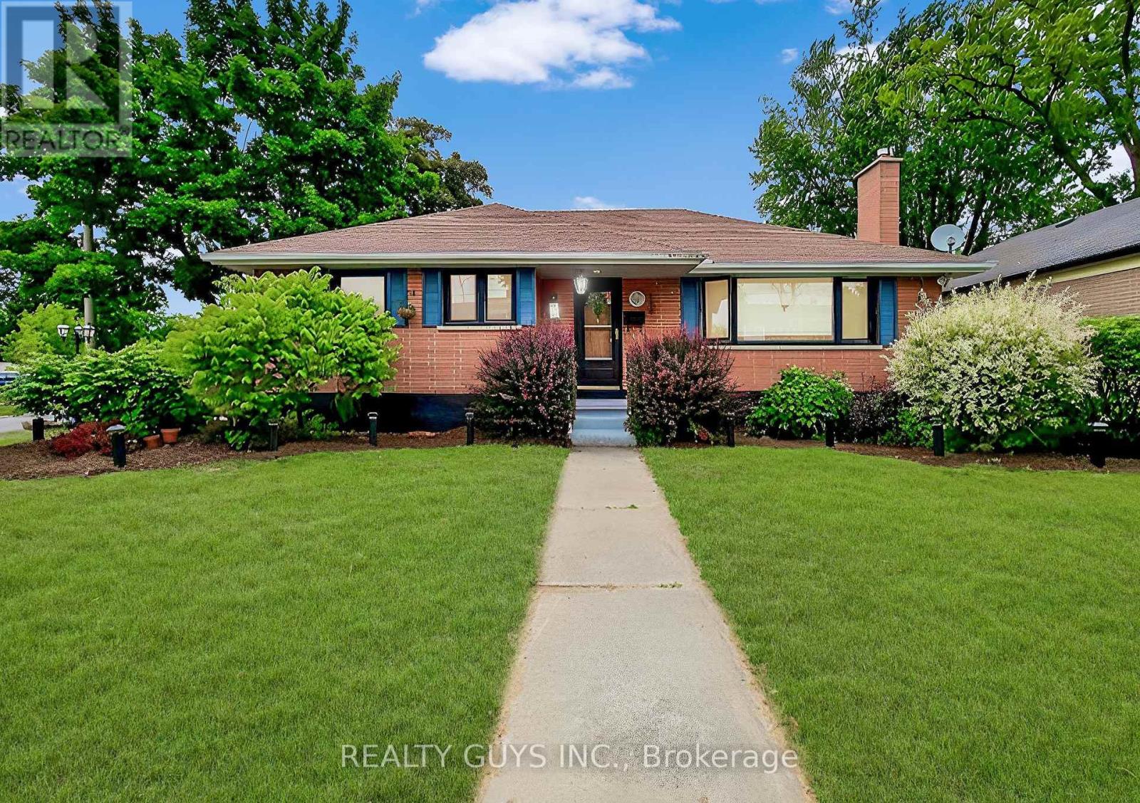 650 CRAWFORD DRIVE, peterborough south (west), Ontario