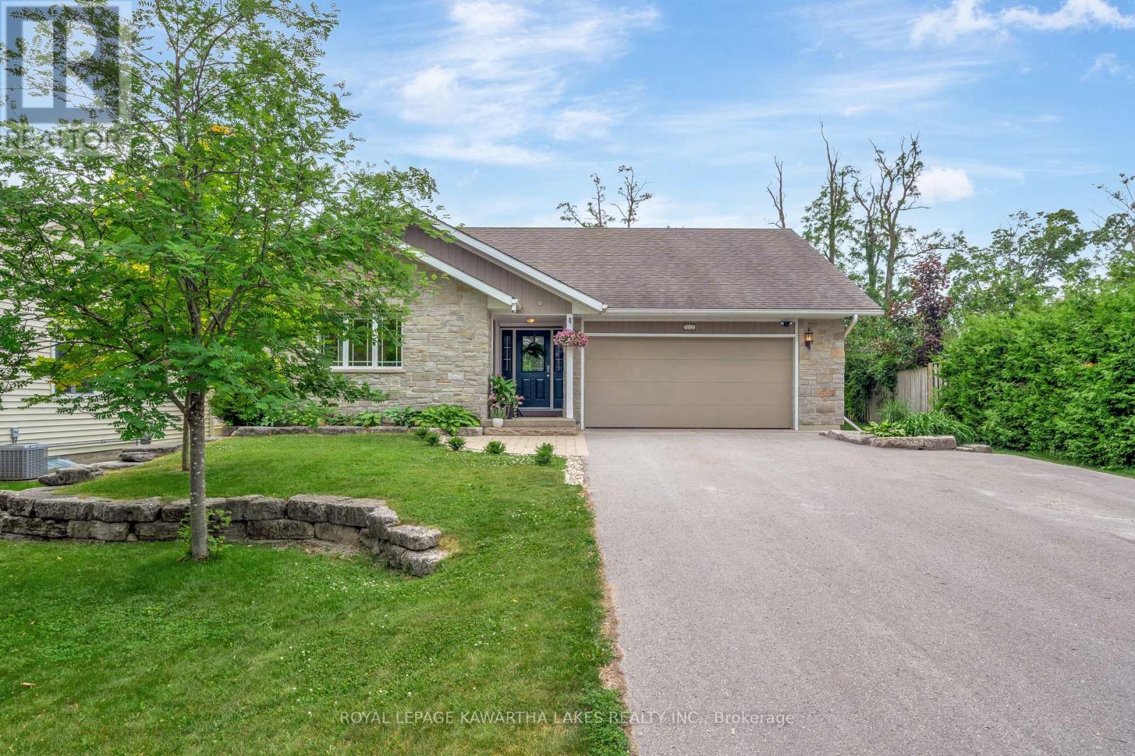 113 QUEEN STREET, kawartha lakes (fenelon falls), Ontario