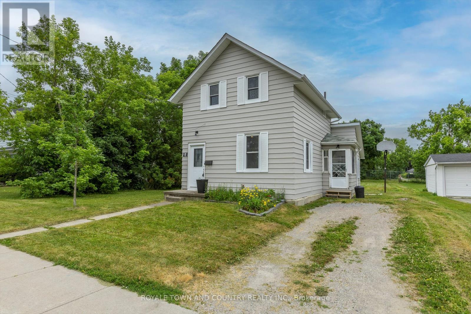 13 BERTIE STREET, kawartha lakes (lindsay), Ontario