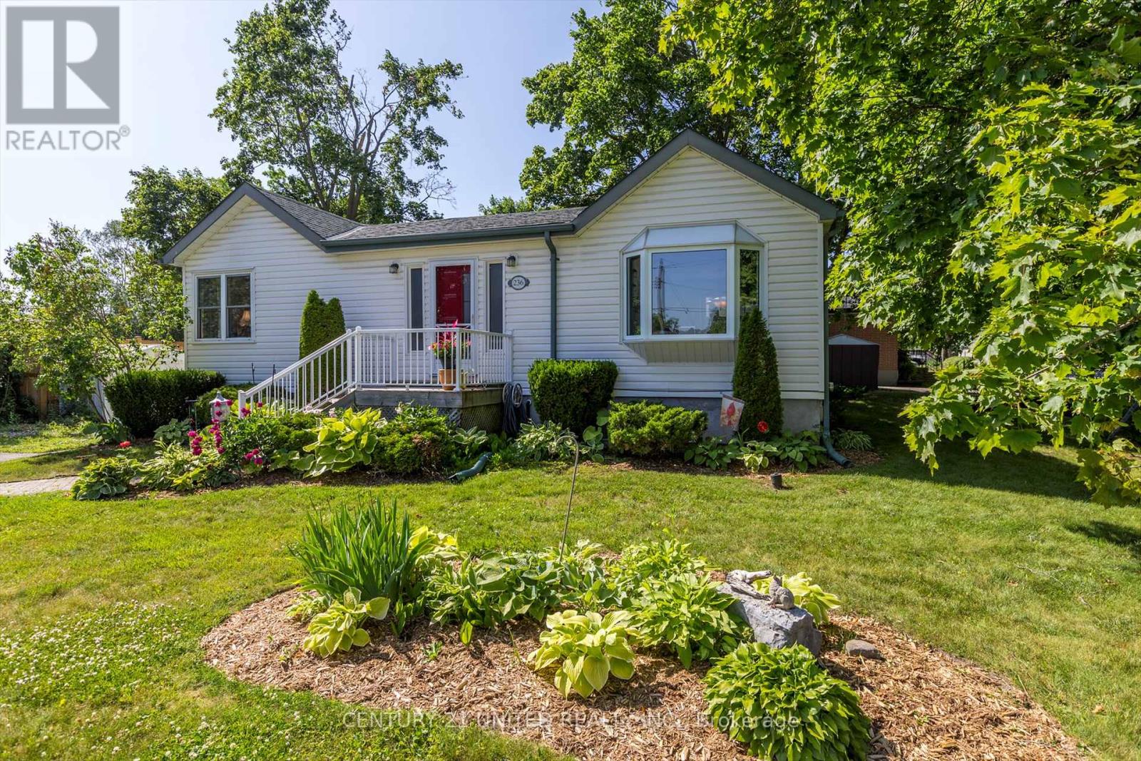 236 LEE STREET, peterborough north (south), Ontario