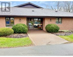 1 - 21 PADDOCK WOOD, peterborough east (north), Ontario
