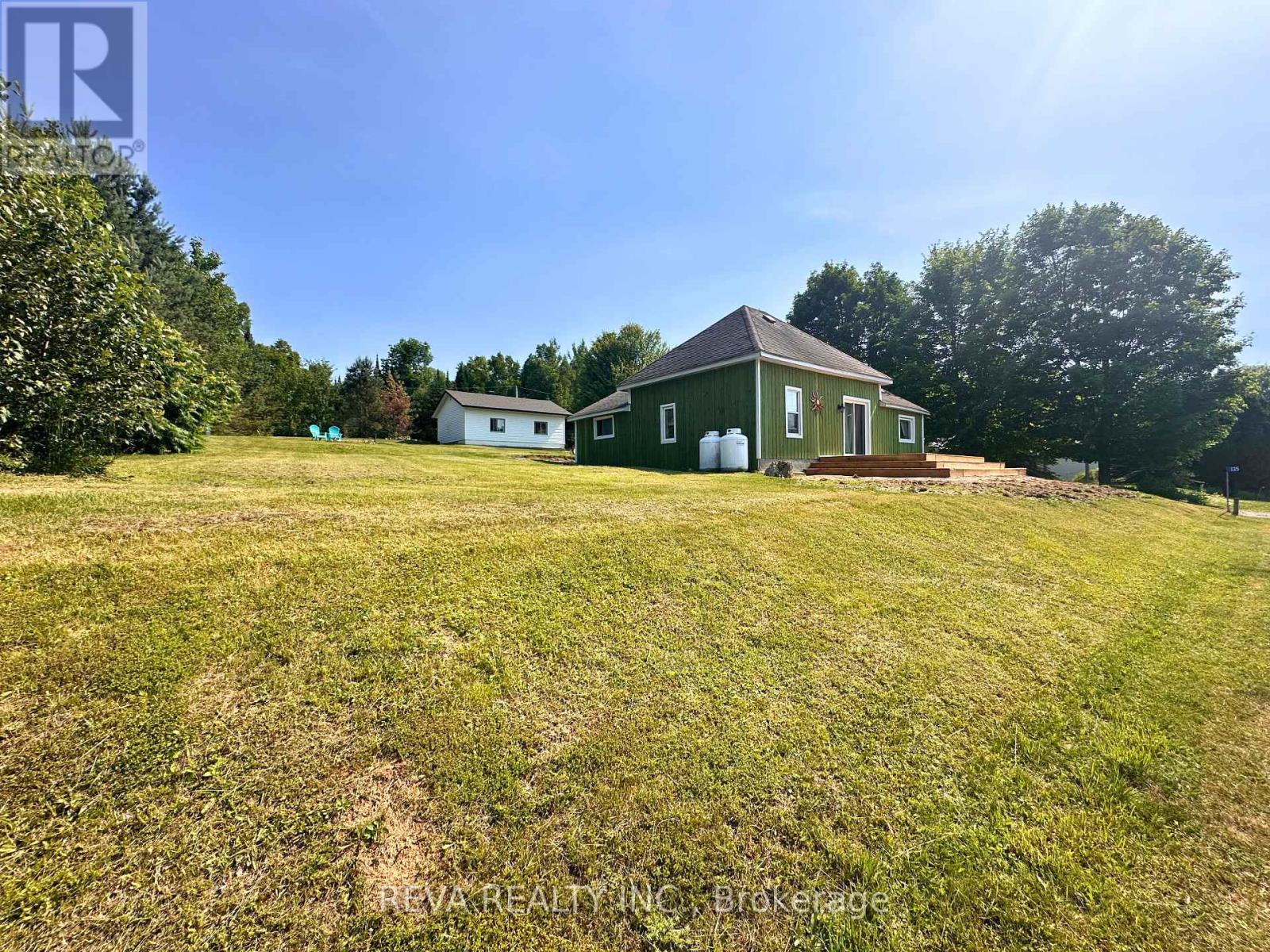 135 VILLAGE ROAD, hastings highlands (herschel ward), Ontario