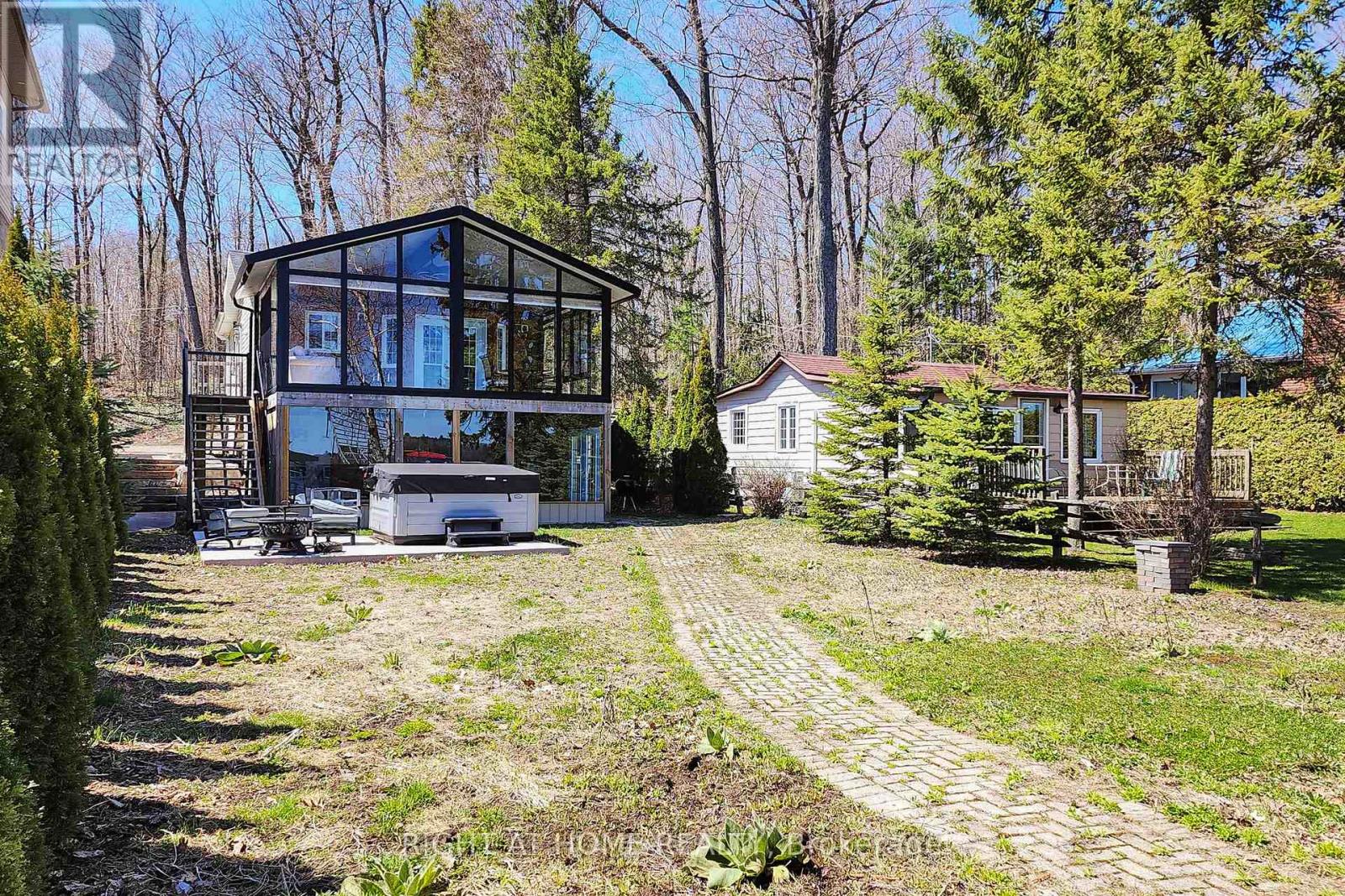 36 HILLS ROAD, kawartha lakes (bobcaygeon), Ontario