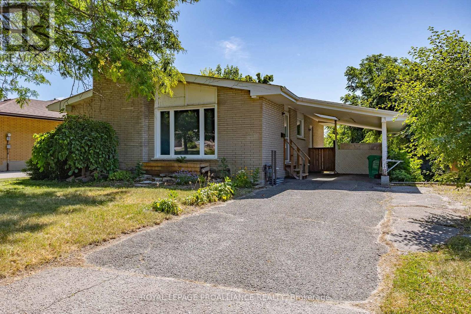 1182 MILBURN STREET, peterborough north (central), Ontario