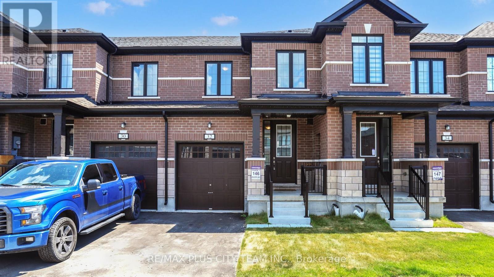 32 KEENAN STREET, kawartha lakes (lindsay), Ontario