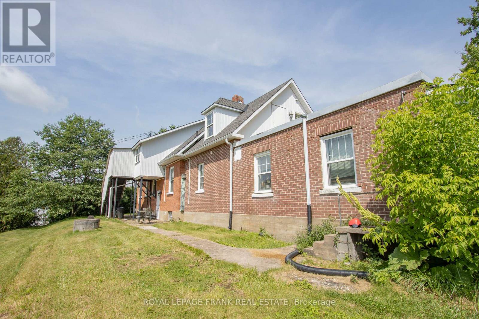 33 FLINT AVENUE, bancroft (bancroft ward), Ontario
