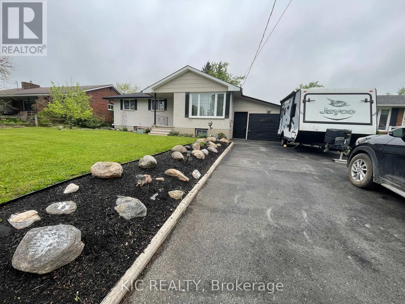 11 MCLEAN AVENUE, havelock-belmont-methuen (havelock), Ontario