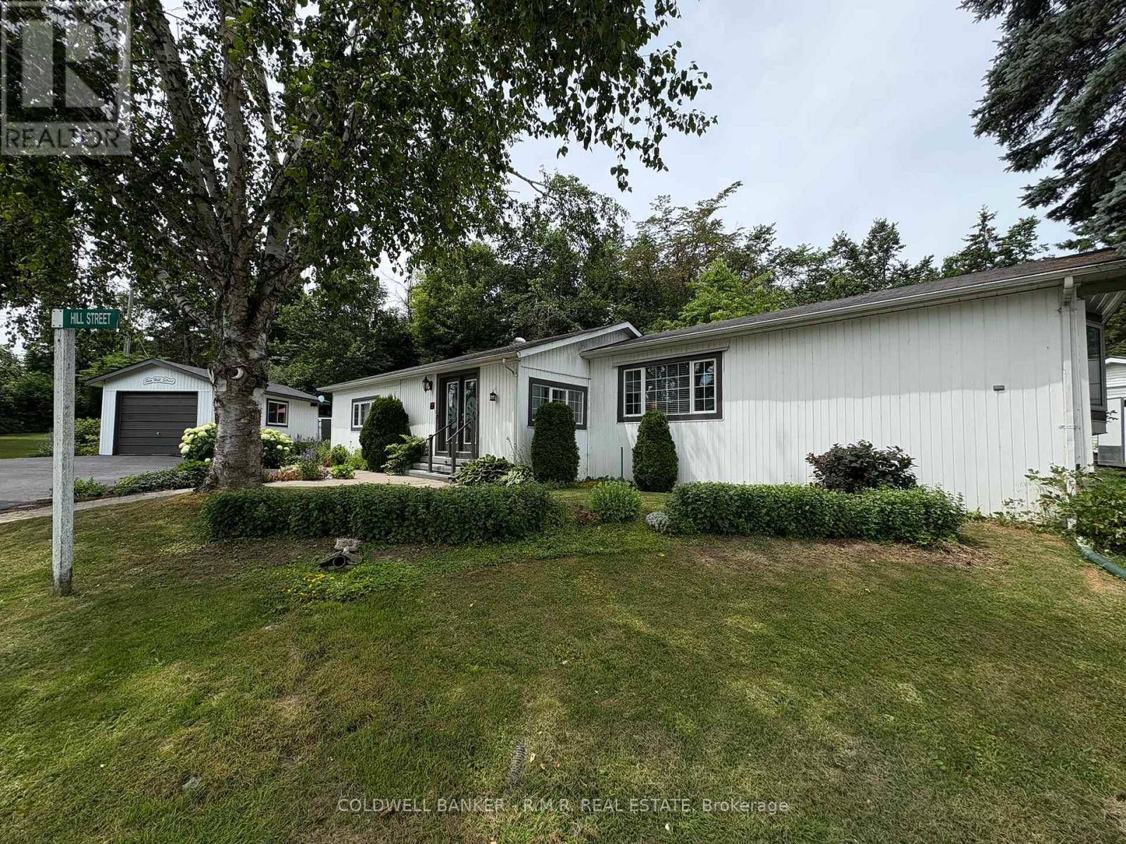 2 HILL STREET, kawartha lakes (fenelon), Ontario